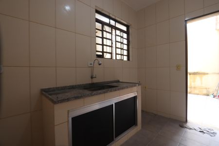 Casa para alugar com 60m², 3 quartos e sem vagaCozinha