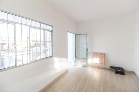 Sala de casa para alugar com 2 quartos, 120m² em Jardim Maria Helena, Barueri