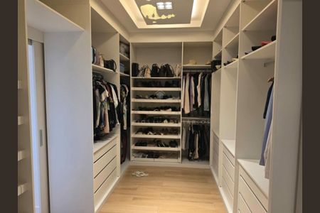 Casa à venda com 596m², 5 quartos e 12 vagas