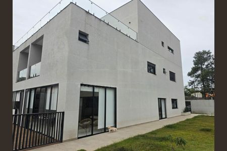Casa à venda com 596m², 5 quartos e 12 vagas