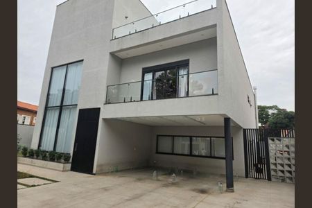 Casa à venda com 596m², 5 quartos e 12 vagas