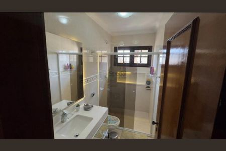 Casa à venda com 5 quartos, 370m² em Jardim Textil, São Paulo