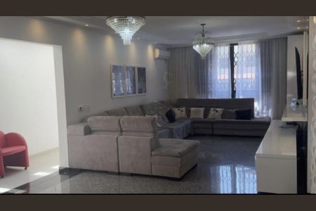 Casa à venda com 5 quartos, 370m² em Jardim Textil, São Paulo