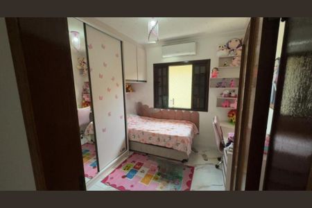Casa à venda com 5 quartos, 370m² em Jardim Textil, São Paulo
