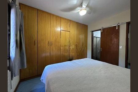 Casa à venda com 108m², 3 quartos e 1 vaga