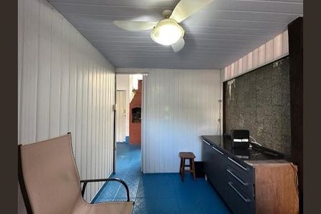 Casa à venda com 108m², 3 quartos e 1 vaga