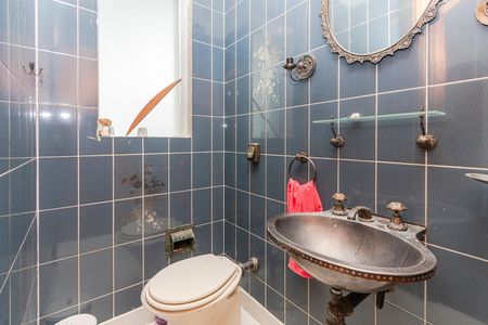 Casa para alugar com 296m², 3 quartos e 3 vagas Casa para alugar com 296m², 3 quartos e 3 vagasLavabo