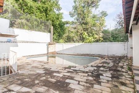 Casa para alugar com 296m², 3 quartos e 3 vagas Casa para alugar com 296m², 3 quartos e 3 vagasPiscina