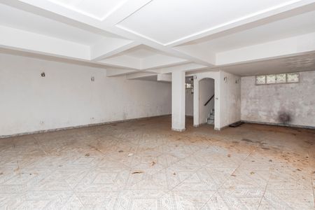 Casa para alugar com 296m², 3 quartos e 3 vagas Casa para alugar com 296m², 3 quartos e 3 vagasGaragem