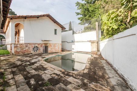 Casa para alugar com 296m², 3 quartos e 3 vagas Casa para alugar com 296m², 3 quartos e 3 vagasPiscina