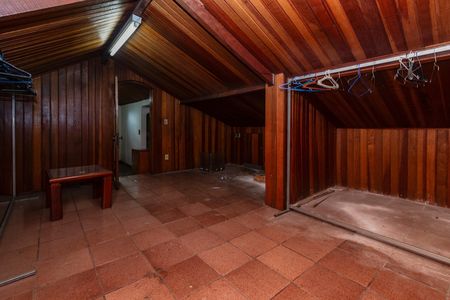 Casa para alugar com 296m², 3 quartos e 3 vagas Casa para alugar com 296m², 3 quartos e 3 vagasSotão