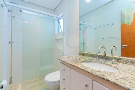 Casa à venda com 200m², 4 quartos e 2 vagas