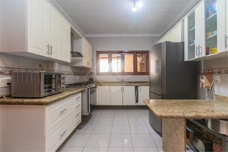 Casa à venda com 200m², 4 quartos e 2 vagas