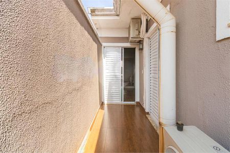 Casa à venda com 200m², 4 quartos e 2 vagas