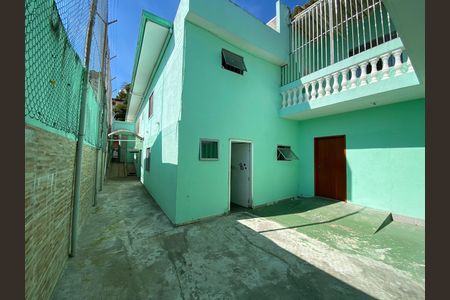 Casa para alugar com 185m², 3 quartos e 2 vagas Casa para alugar com 185m², 3 quartos e 2 vagasArea Externa