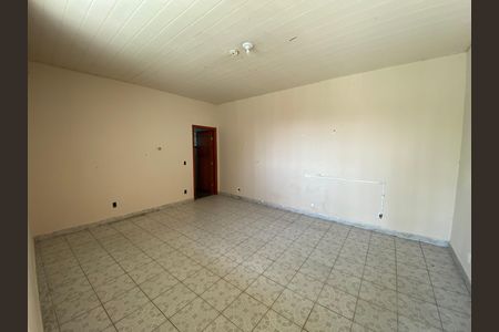 Casa para alugar com 185m², 3 quartos e 2 vagas Casa para alugar com 185m², 3 quartos e 2 vagasQuarto Externo
