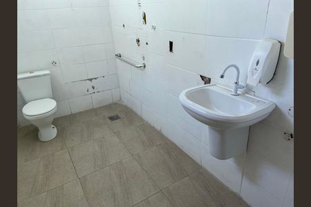 Casa para alugar com 185m², 3 quartos e 2 vagas Casa para alugar com 185m², 3 quartos e 2 vagasBanheiro