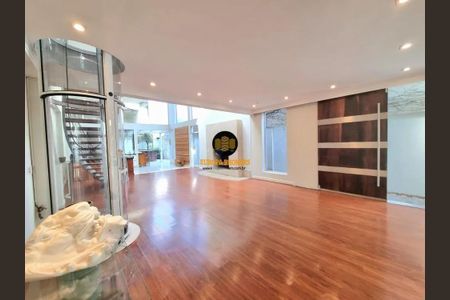 Casa à venda com 3 quartos, 350m² em Jardim Paulista, São Paulo