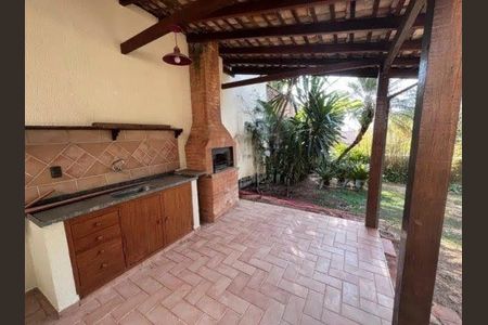 Casa para alugar com 380m², 3 quartos e 4 vagas