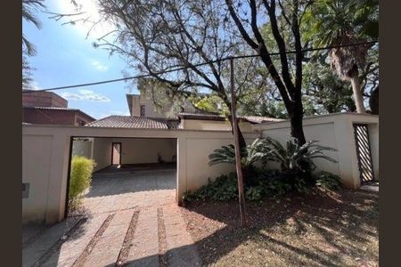 Casa para alugar com 380m², 3 quartos e 4 vagas