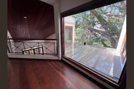 Casa para alugar com 380m², 3 quartos e 4 vagas
