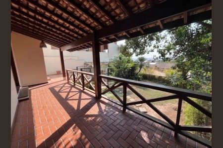 Casa para alugar com 380m², 3 quartos e 4 vagas