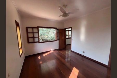 Casa para alugar com 380m², 3 quartos e 4 vagas