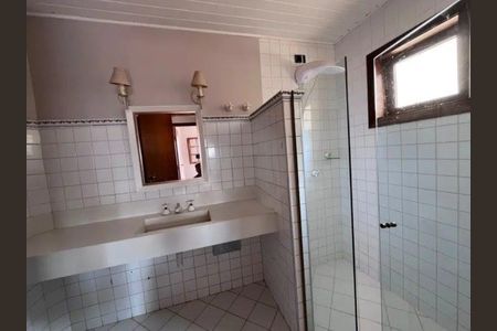 Casa para alugar com 380m², 3 quartos e 4 vagas Casa para alugar com 380m², 3 quartos e 4 vagasBanheiro 2