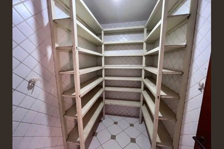 Casa para alugar com 380m², 3 quartos e 4 vagas