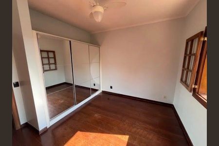 Casa para alugar com 380m², 3 quartos e 4 vagas Casa para alugar com 380m², 3 quartos e 4 vagasQuarto 2