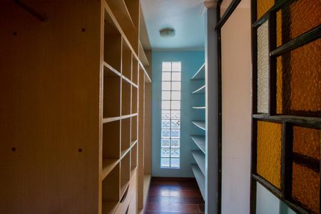 Closet do quarto 1 de casa à venda com 3 quartos, 280m² em Parque das Nações, Santo André