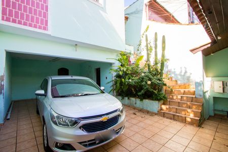 Garagem de casa à venda com 3 quartos, 280m² em Parque das Nações, Santo André