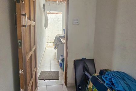 Casa para alugar com 75m², 2 quartos e sem vaga