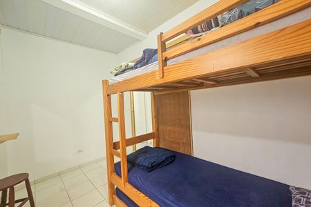 Casa para alugar com 75m², 2 quartos e sem vaga