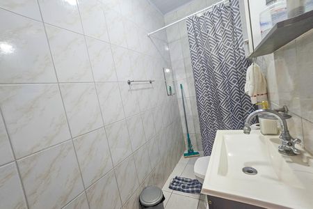 Casa para alugar com 75m², 2 quartos e sem vaga
