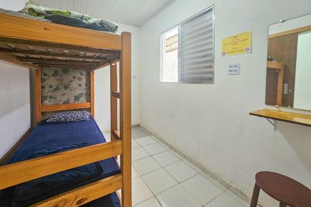 Casa para alugar com 75m², 2 quartos e sem vaga