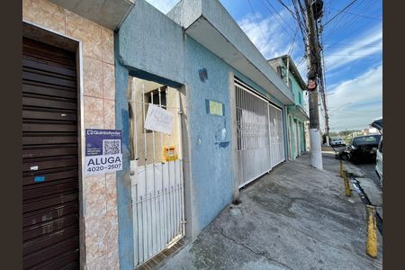 Casa para alugar com 90m², 3 quartos e sem vaga Casa para alugar com 90m², 3 quartos e sem vagaFachada