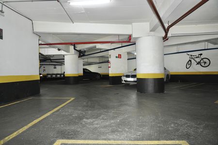 Apartamento à venda com 80m², 1 quarto e 1 vaga Apartamento à venda com 80m², 1 quarto e 1 vagaGaragem