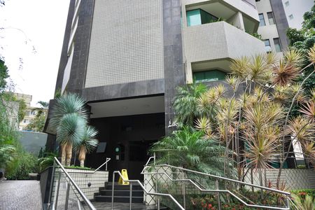Apartamento à venda com 80m², 1 quarto e 1 vaga Apartamento à venda com 80m², 1 quarto e 1 vagaFachada do Prédio