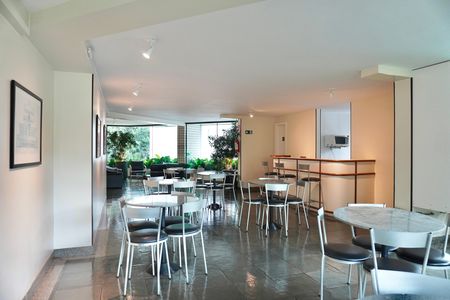 Apartamento à venda com 80m², 1 quarto e 1 vaga Apartamento à venda com 80m², 1 quarto e 1 vagaÁrea comum - Salão de festas