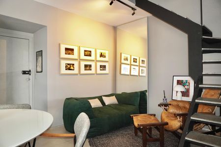 Apartamento à venda com 80m², 1 quarto e 1 vaga Apartamento à venda com 80m², 1 quarto e 1 vagaSala