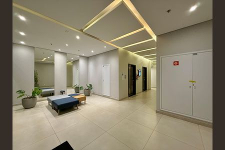 Studio à venda com 27m², 1 quarto e sem vaga Studio à venda com 27m², 1 quarto e sem vagaHall Social Bloco