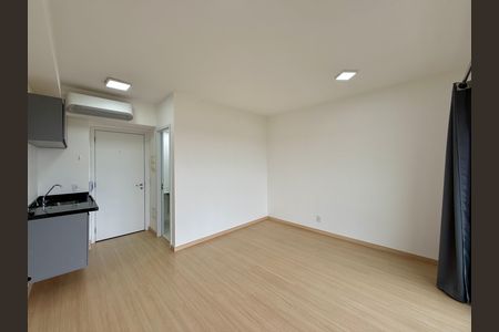Studio à venda com 27m², 1 quarto e sem vaga Studio à venda com 27m², 1 quarto e sem vagaQuarto