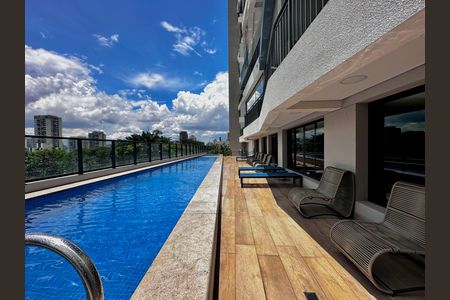Studio à venda com 27m², 1 quarto e sem vaga Studio à venda com 27m², 1 quarto e sem vagaPiscina