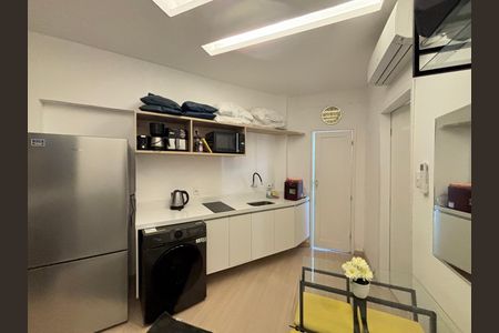 Sala/cozinha de apartamento à venda com 1 quarto, 31m² em Centro, Rio de Janeiro