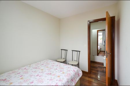 Apartamento à venda com 70m², 3 quartos e 1 vagaQuarto1