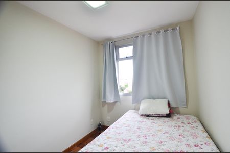 Apartamento à venda com 70m², 3 quartos e 1 vagaQuarto1