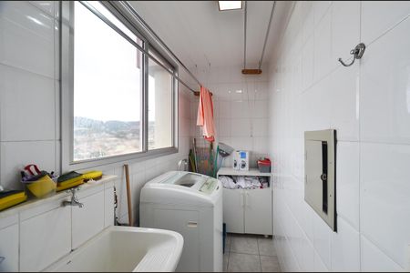 Apartamento à venda com 70m², 3 quartos e 1 vagaArea de serviço