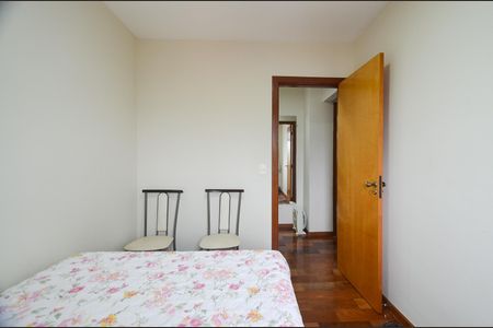Apartamento à venda com 70m², 3 quartos e 1 vagaQuarto1