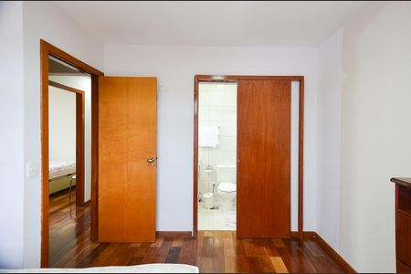 Apartamento à venda com 70m², 3 quartos e 1 vagaSuite